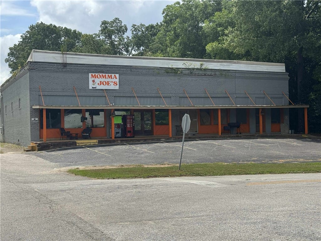 1100 Boulevard, Valley, AL 36854