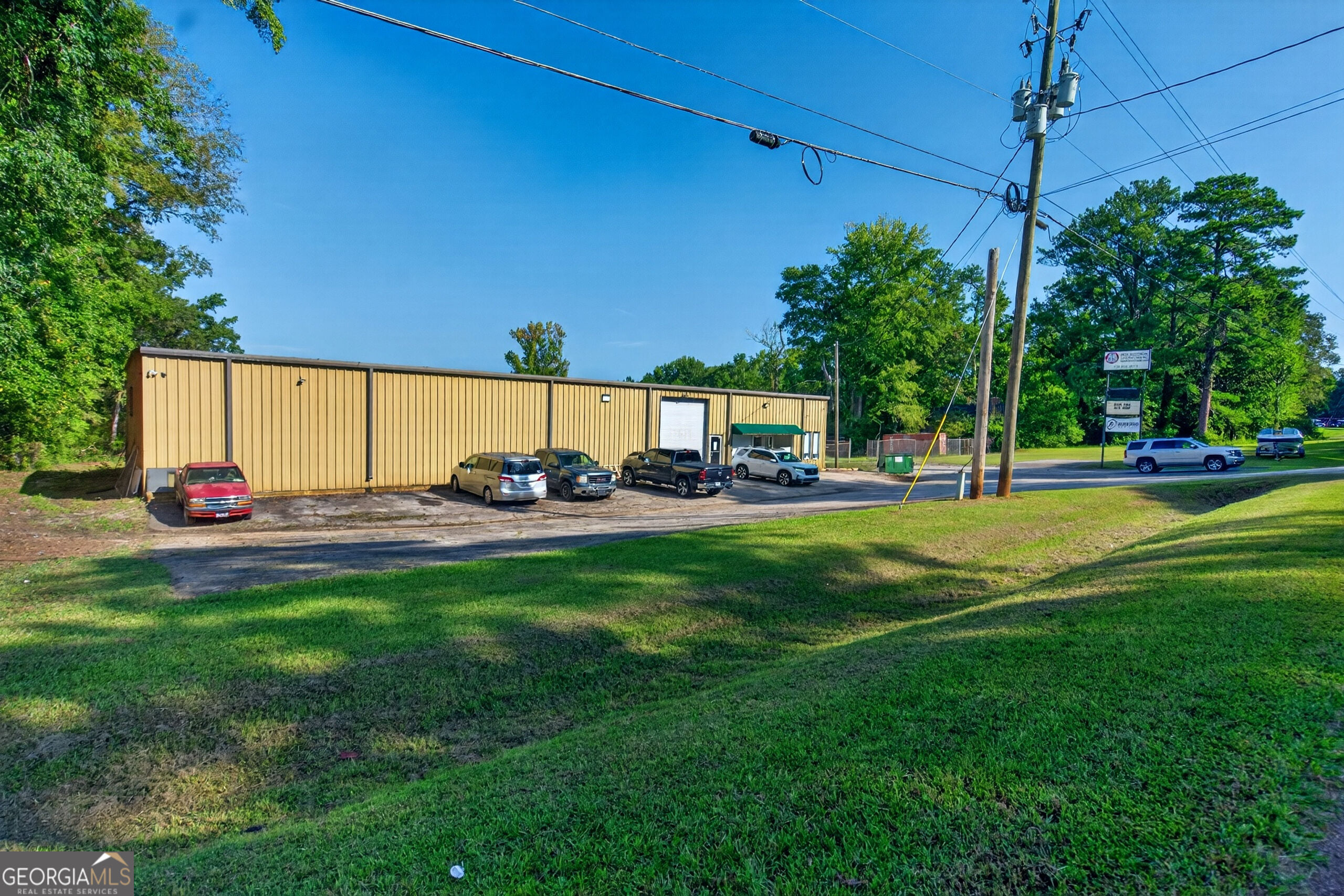 3206 W Point Rd, LaGrange, GA 30240