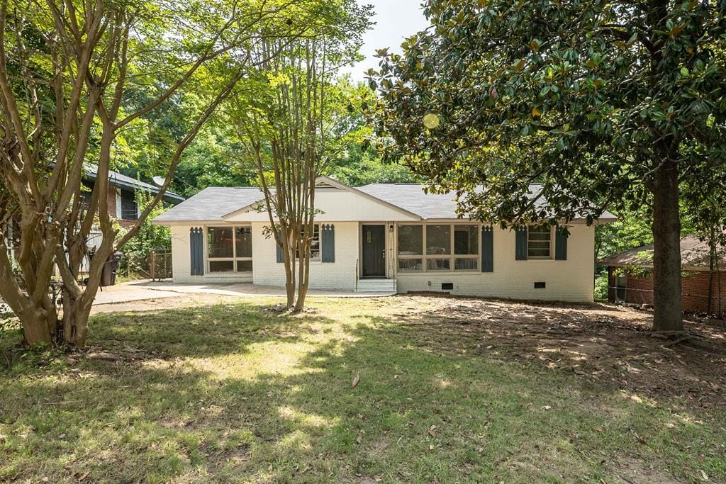 6 Estes Dr, Columbus, GA 31903