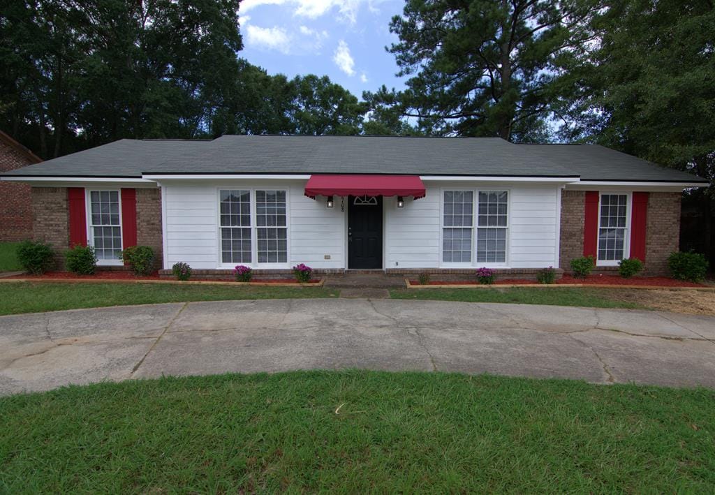 2708 Skylake Dr, Columbus, GA 31907