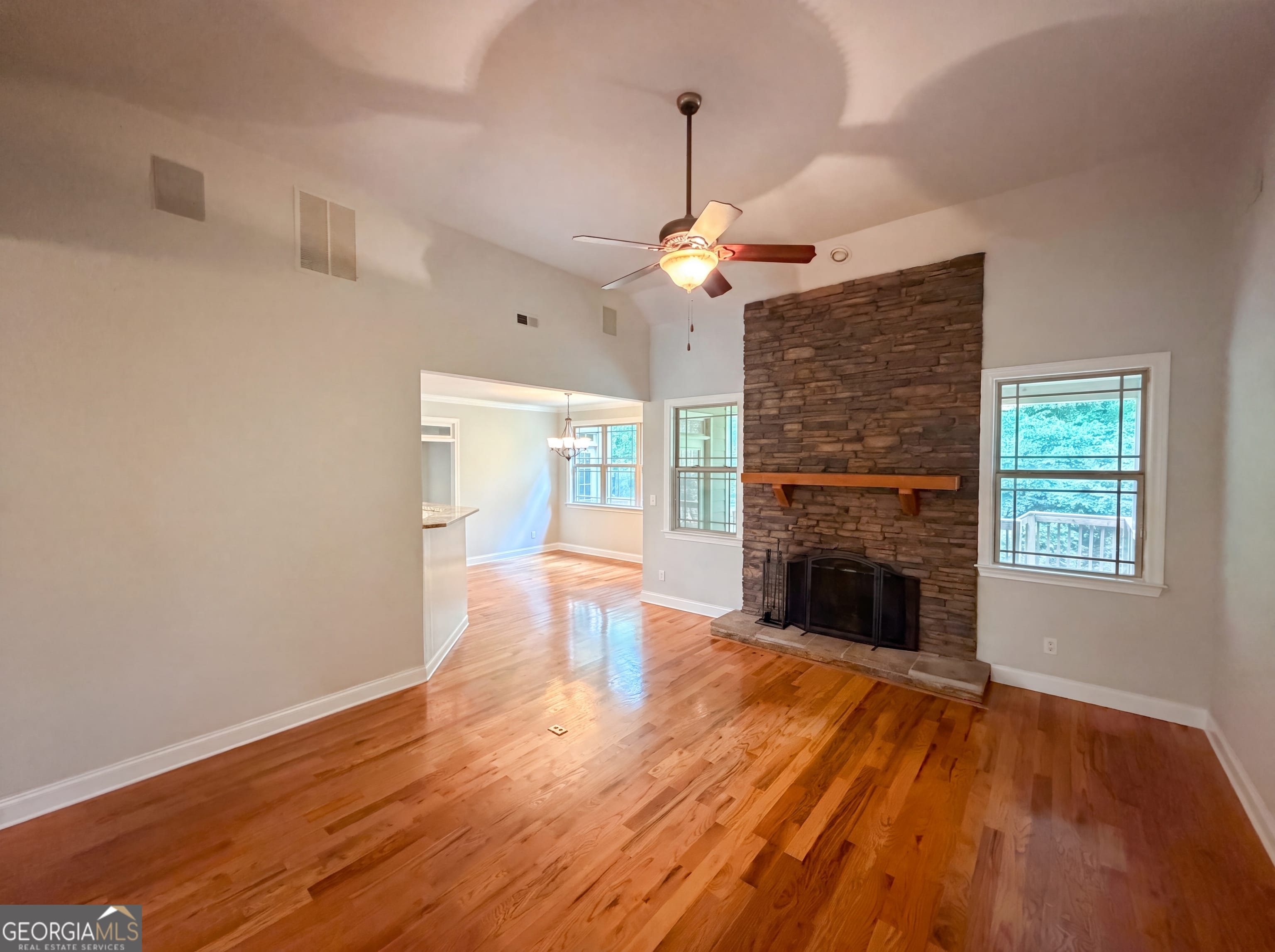 212 Westwind Dr, Newnan, GA 30263