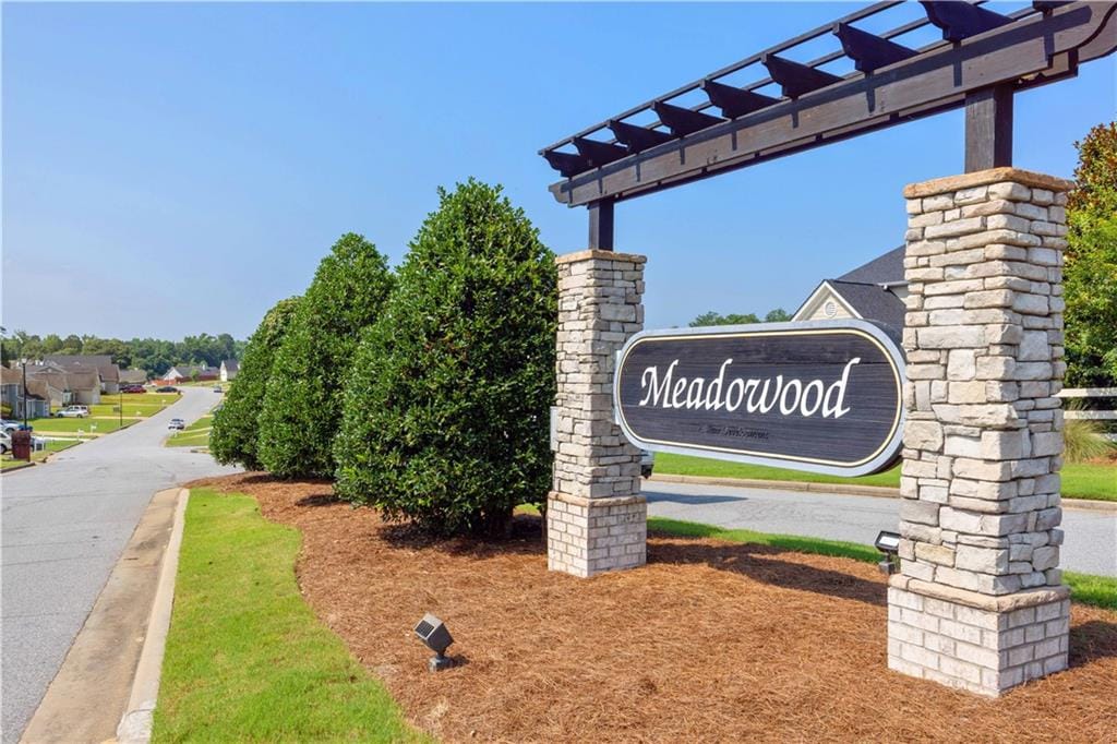 6 Woodchase Dr, Phenix City, AL 36870