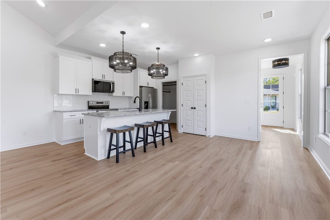 107 SUMMER, Opelika, AL, 36801 — Photo 3