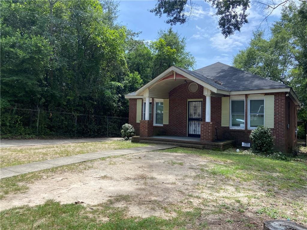 1311 15th Pl, Phenix City, AL 36867