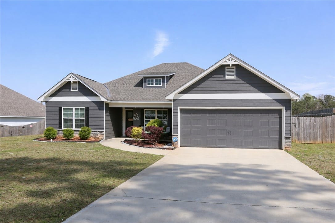 1221 Lowndes Street, Opelika, AL, 36801 — Photo 2