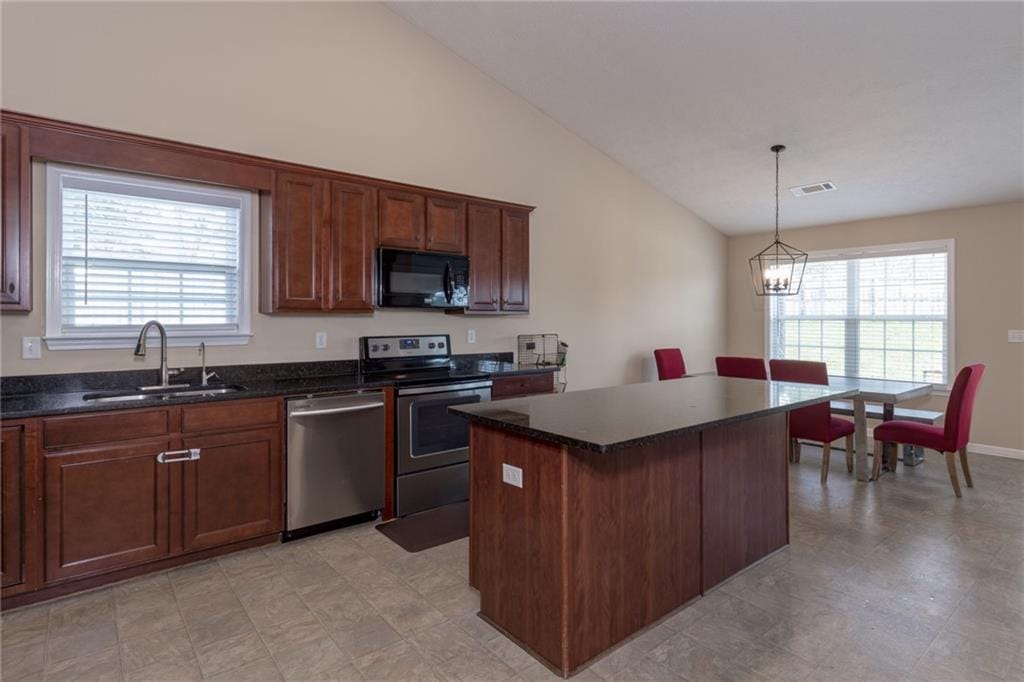 22 Springwood, Phenix City, AL, 36870