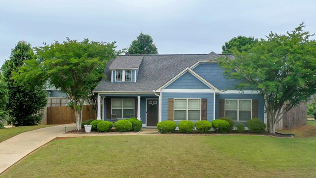 2437 Waterstone Cir, Auburn, AL 36832