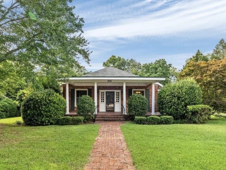 700 7th Avenue, Opelika, AL, 36801