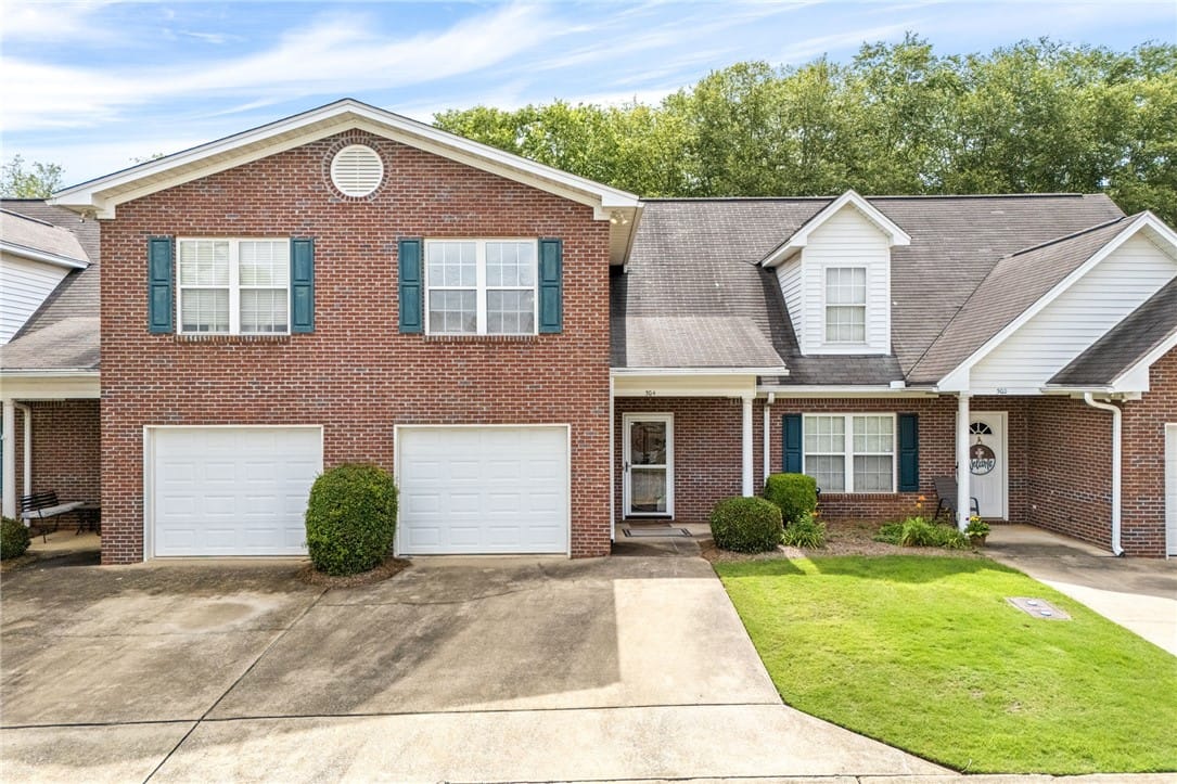 2428 E University Dr Apt 304, Auburn, AL 36830