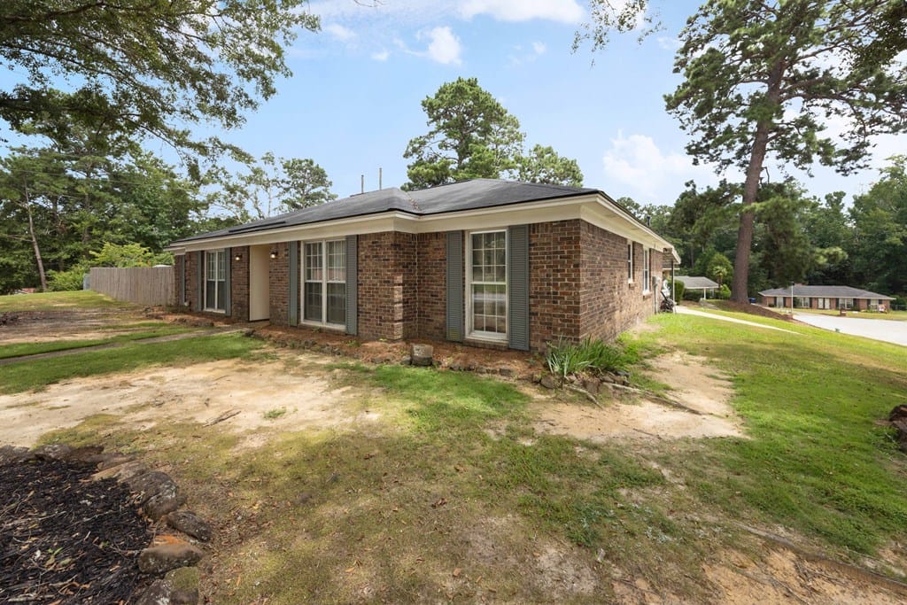 5106 Willowbrook Dr, Columbus, GA 31909