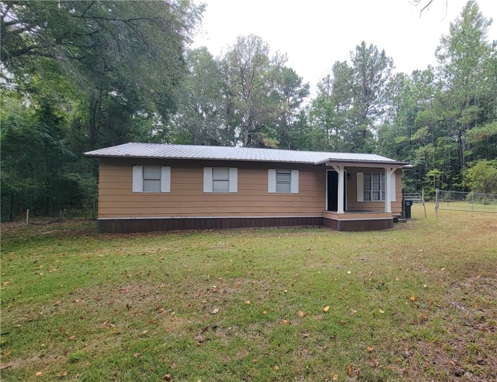 2022 East Martin Luther King Highway, Tuskegee, AL, 36083