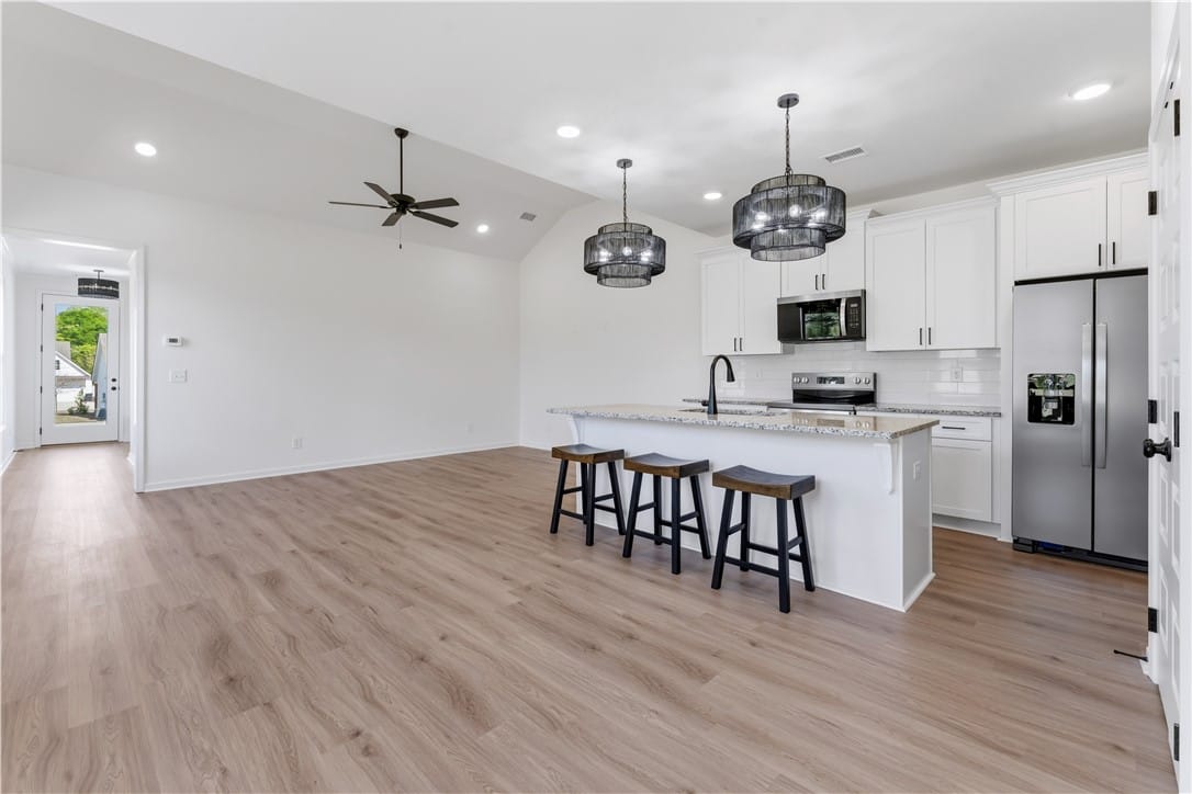 107 SUMMER, Opelika, AL, 36801 — Photo 2