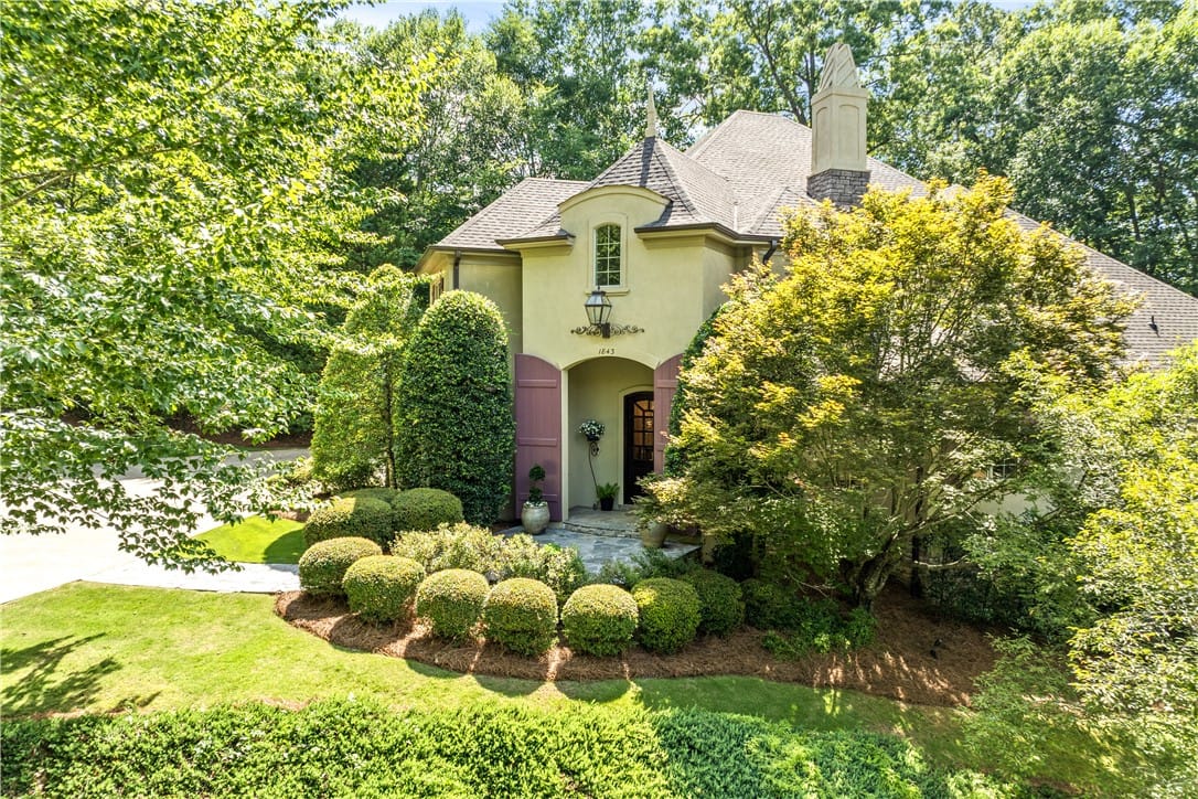 1843 Fairway Dr, Auburn, AL 36830