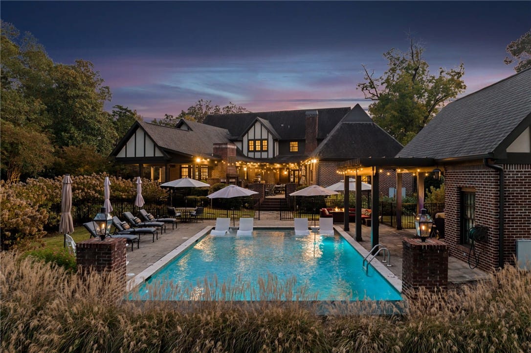 1001 North 10th Street, Opelika, AL, 36801