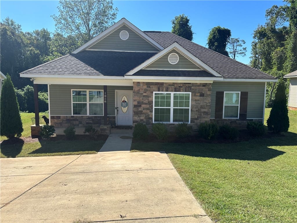 1058 RIVERWOOD, Valley, AL, 36854