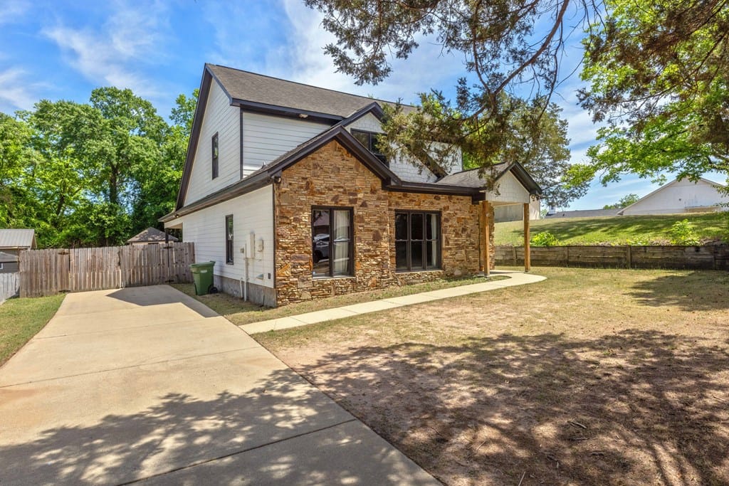 7918 Aurora Dr, Columbus, GA 31909