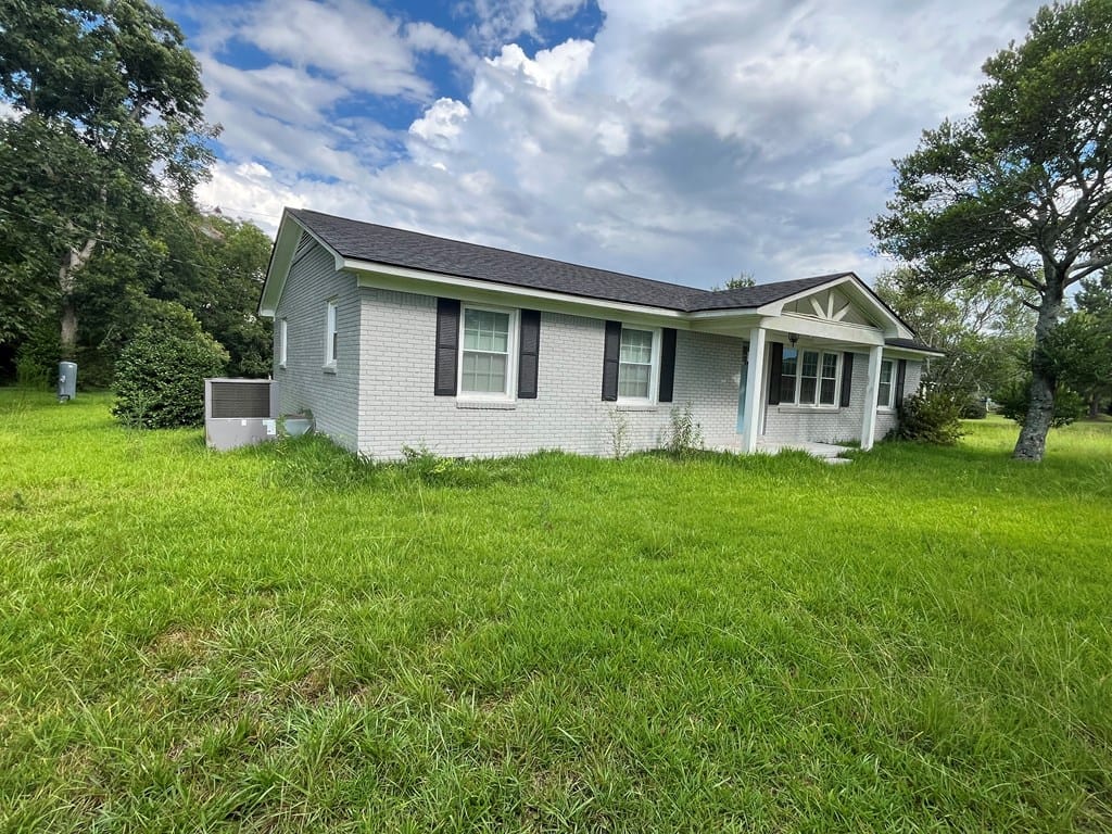 1689 Evergreen Rd, Sylvester, GA 31791
