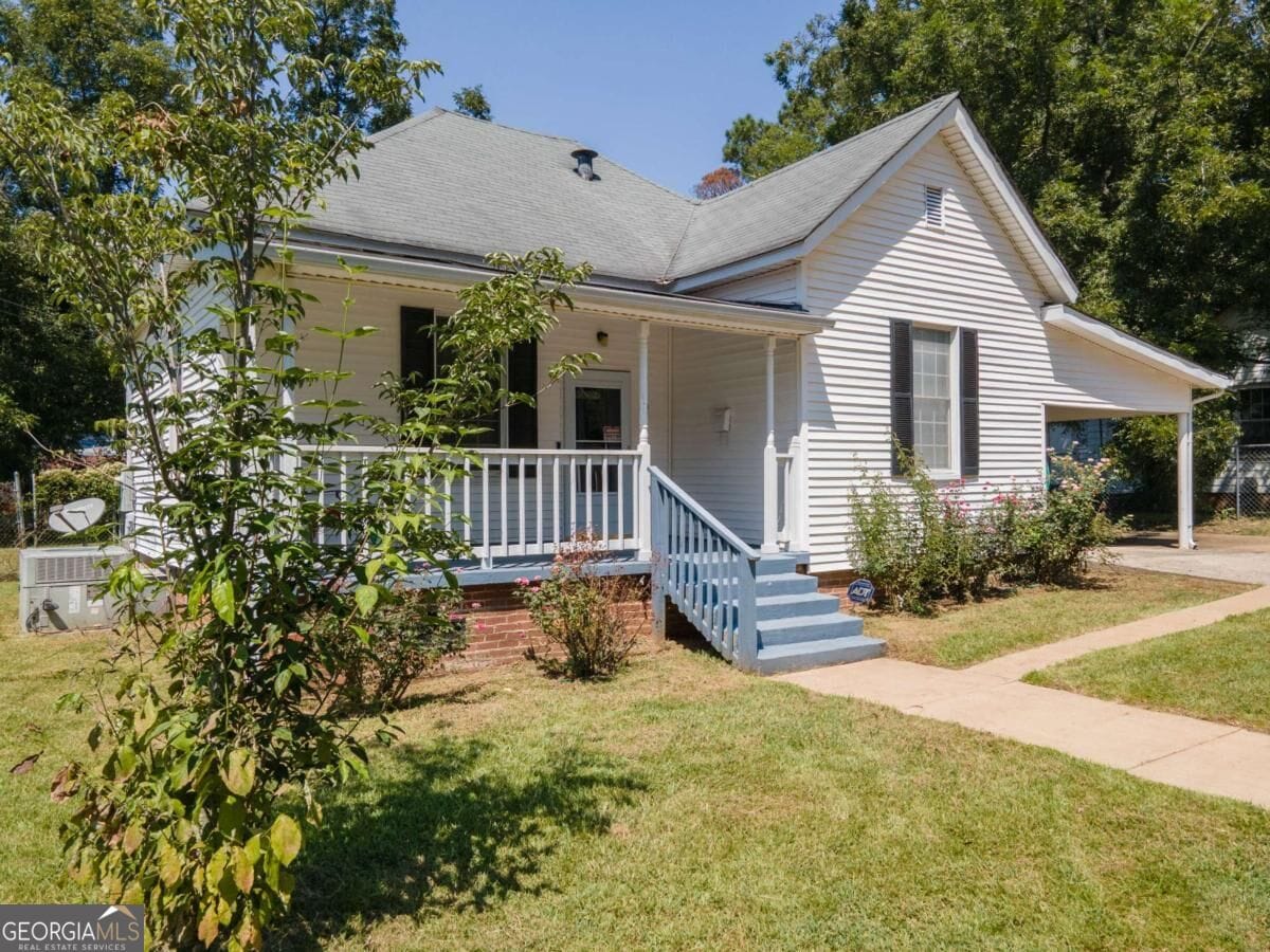 20 Wilson St, Manchester, GA 31816