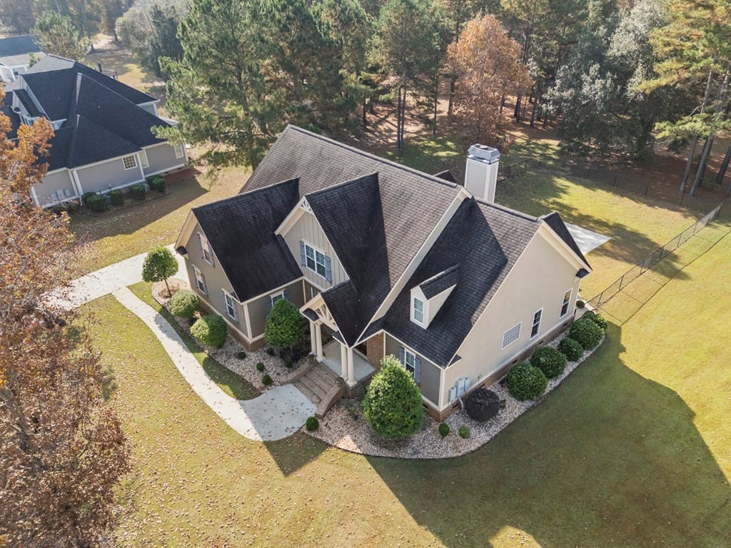 138 Pointer Dr, Leesburg, GA 31763