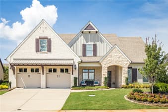 2796 LAKEVIEW, Opelika, AL, 36801