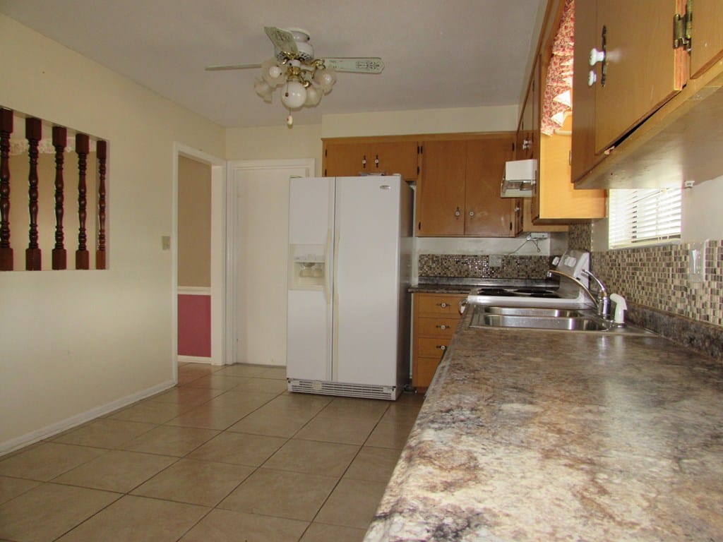 507 Lakewood Dr, Blakely, GA 39823