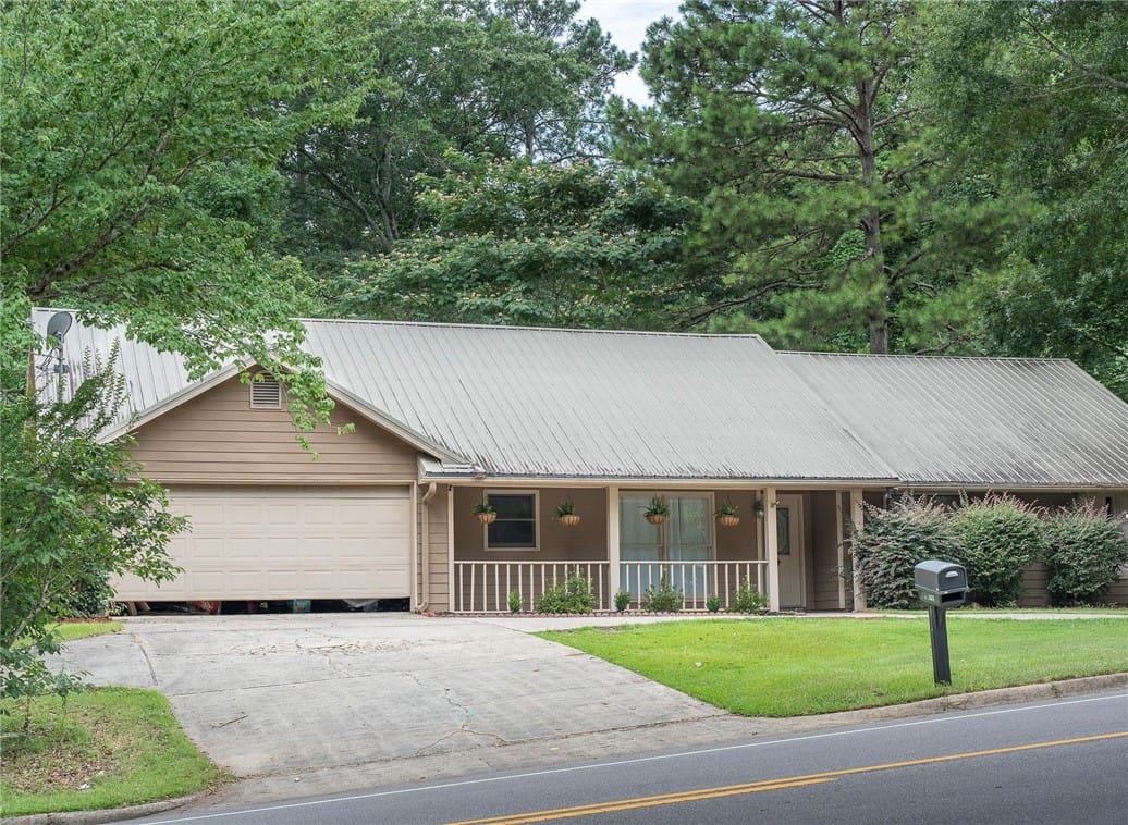 1377 E University Dr, Auburn, AL 36830, USA — Photo 1