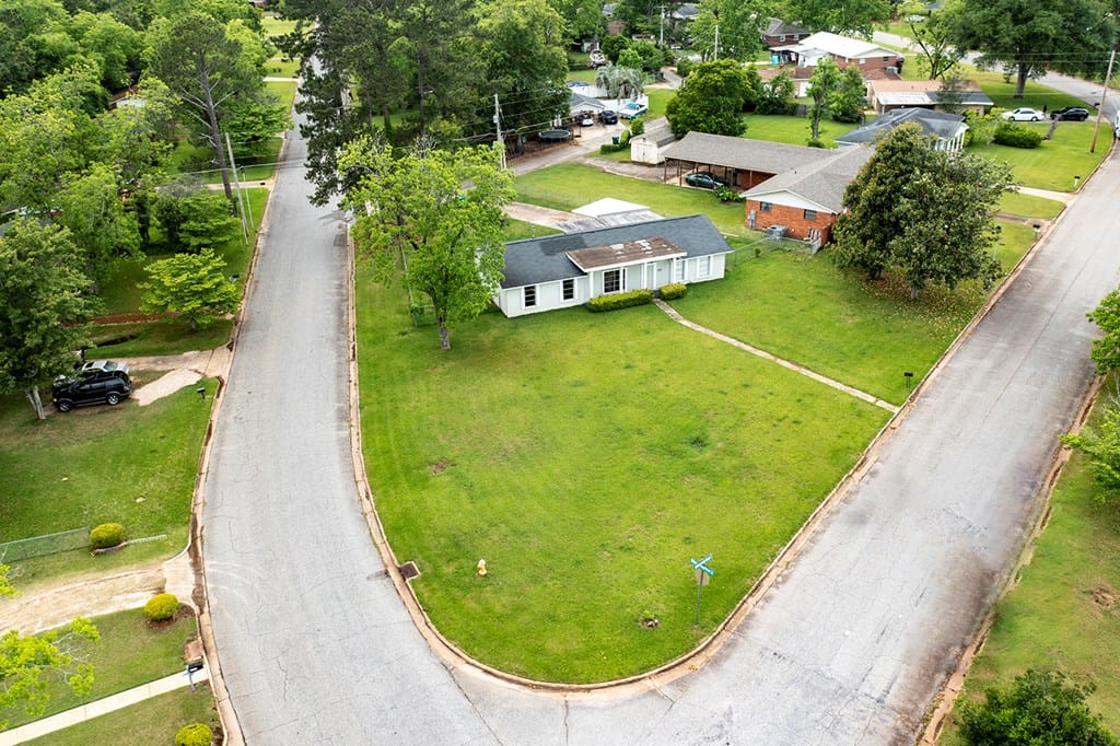 2401 Whispering Pines Cir, Albany, GA, 31721
