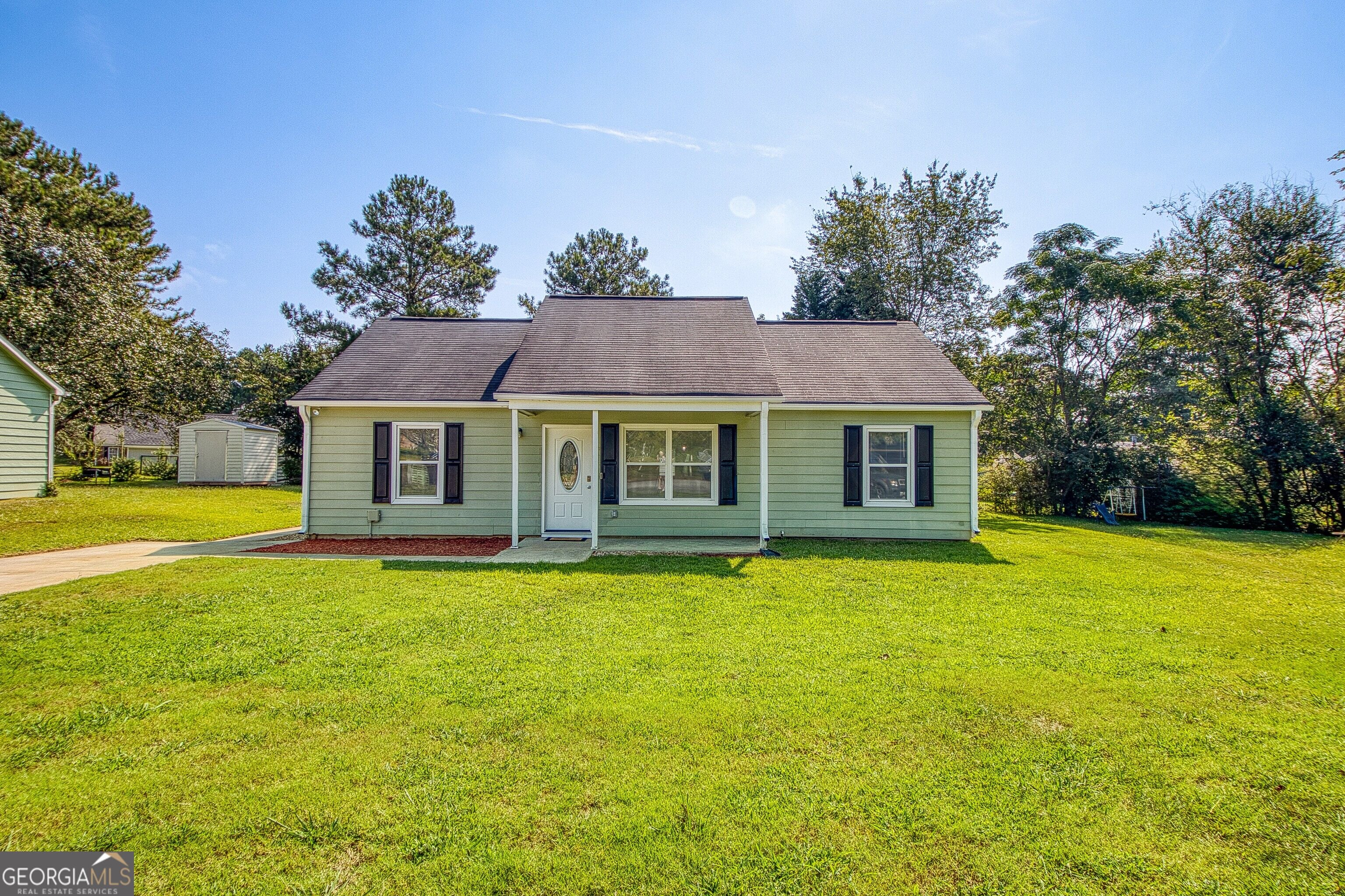 32 Oak St, Newnan, GA 30263