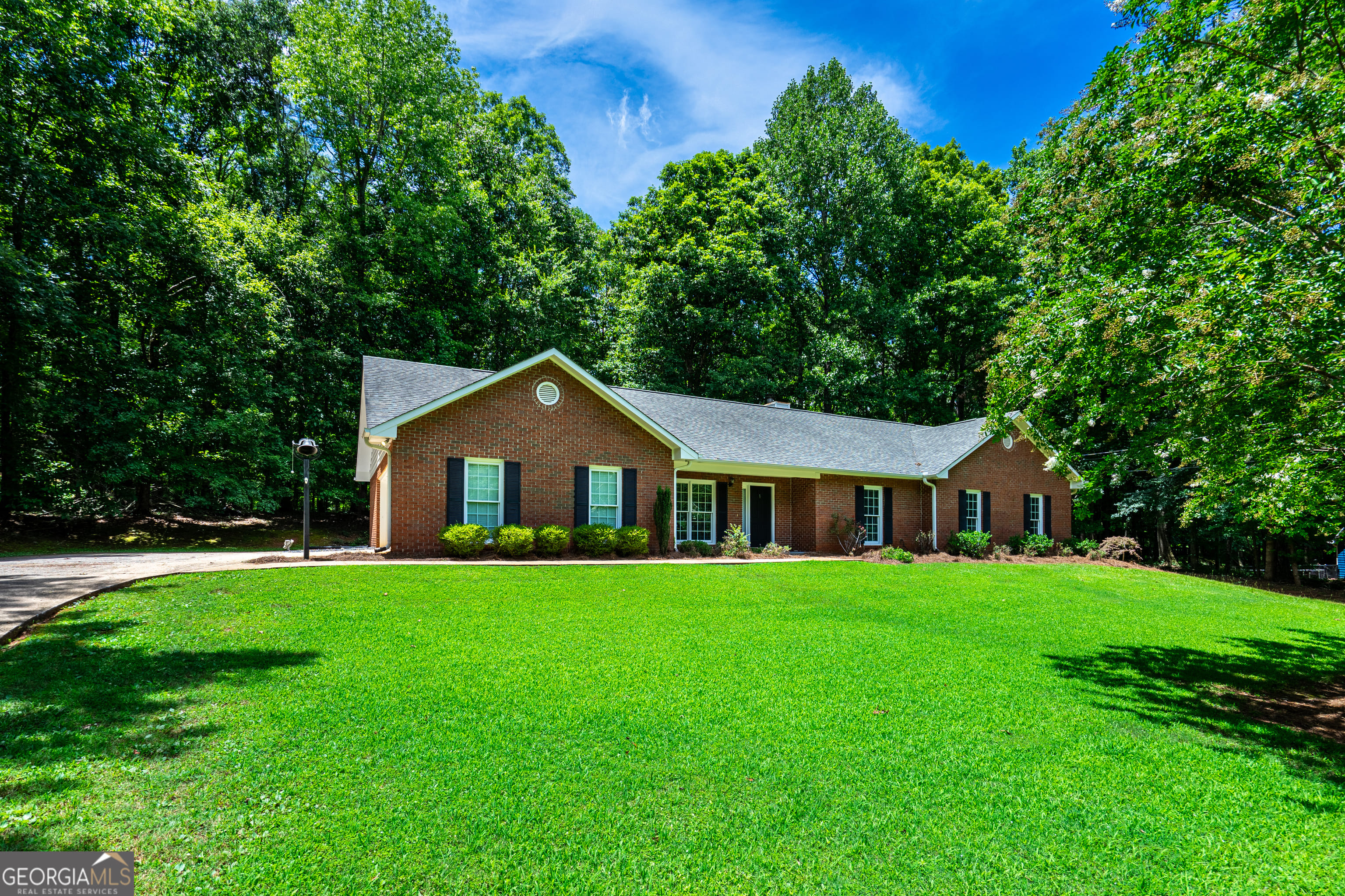 121 Colonial, Lagrange, GA, 30240