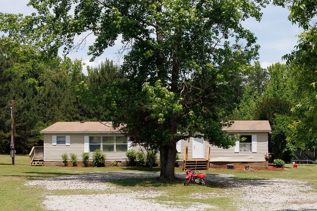 3207 Hopewell Church Rd, Pine Mountain, GA 31822
