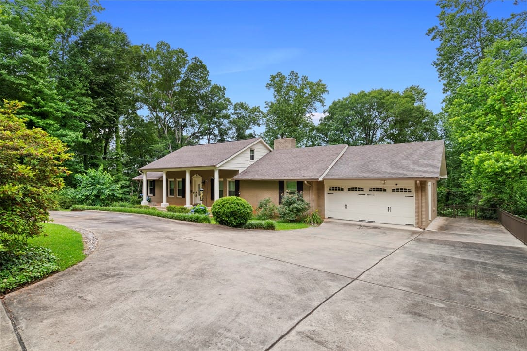 1124 COLLINWOOD, OPELIKA, AL, 36801, Front View