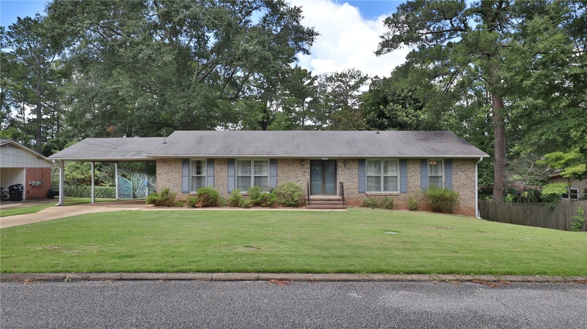 1302 PINEDALE, OPELIKA, AL, 36801