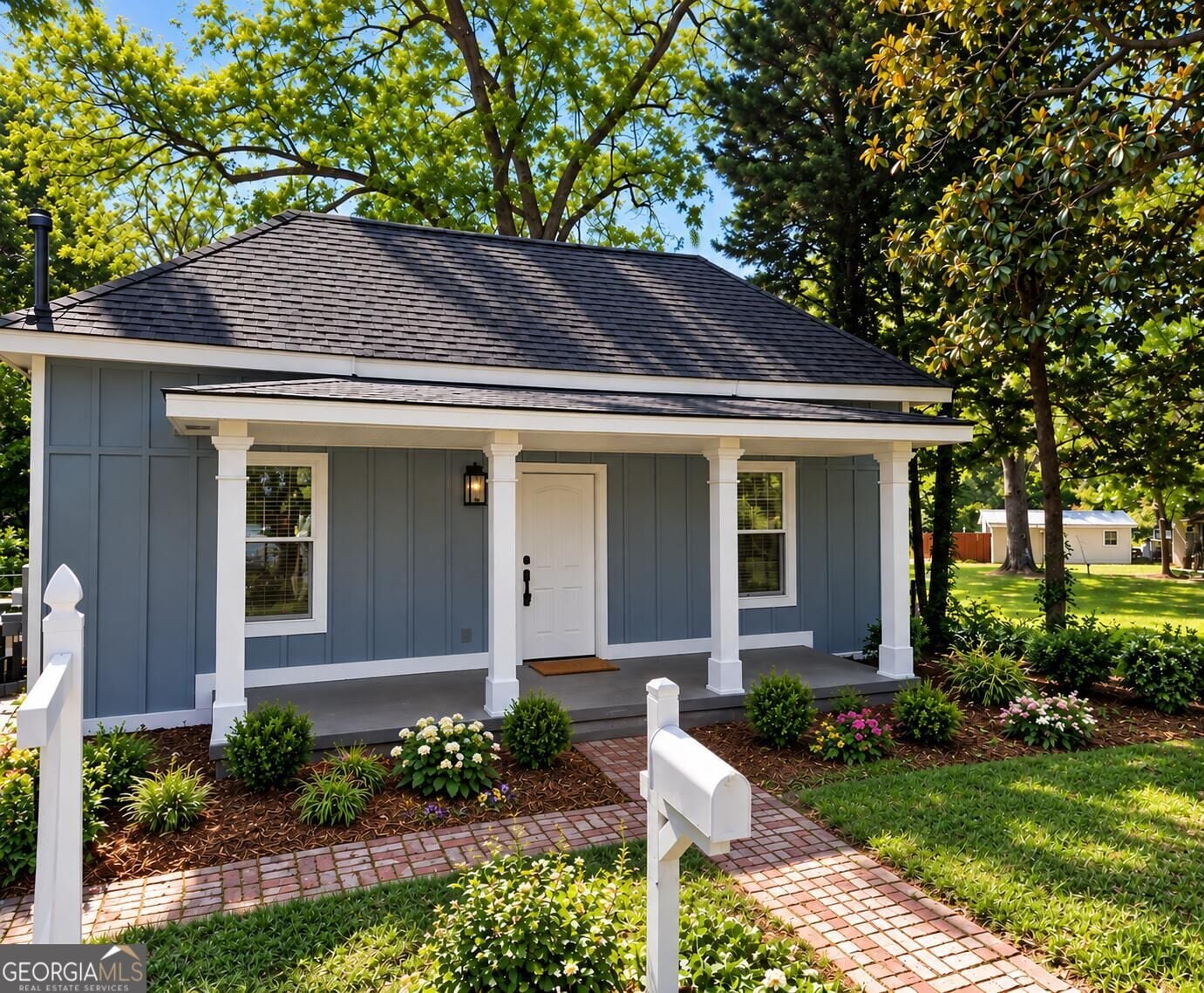 8 Long St, Newnan, GA 30263