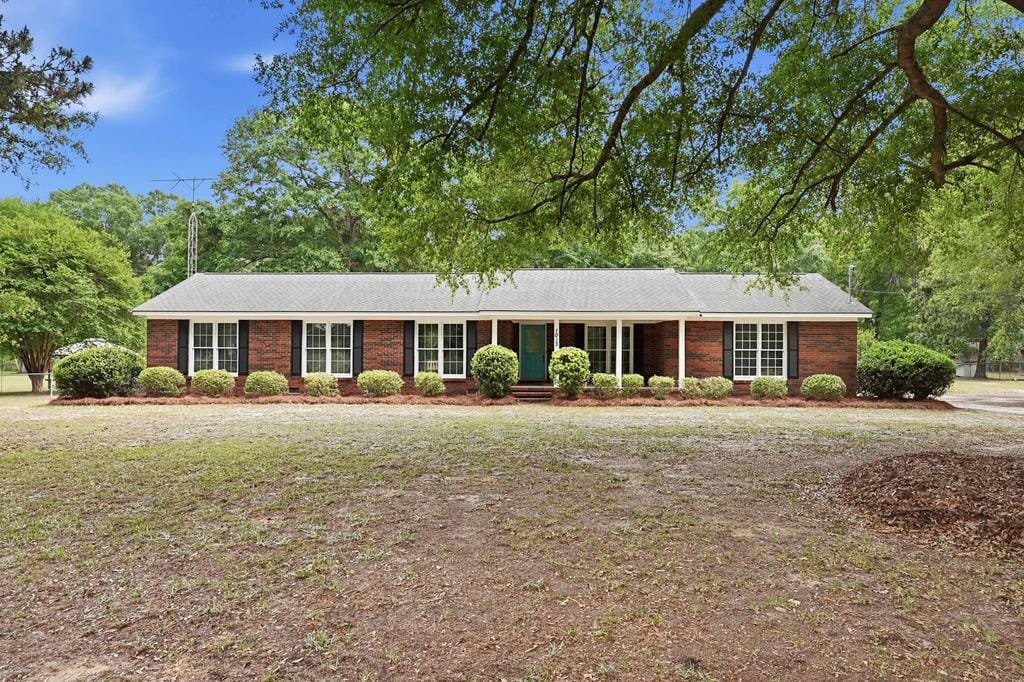 1013 White Pond Rd, Leesburg, GA 31763