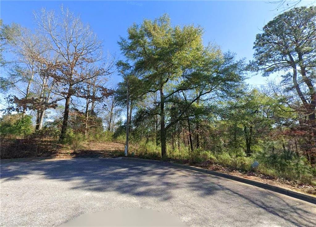 120 Sweetbriar Ct, Prattville, AL 36067
