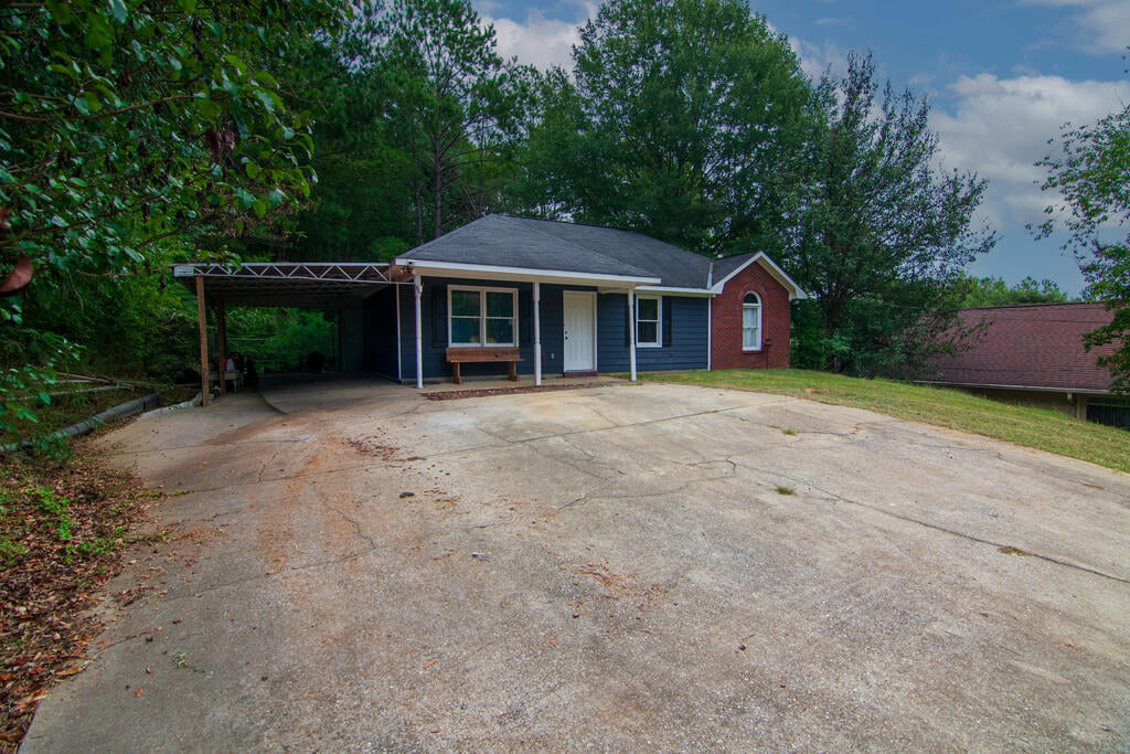 3018 21st Ave, Phenix City, AL 36867