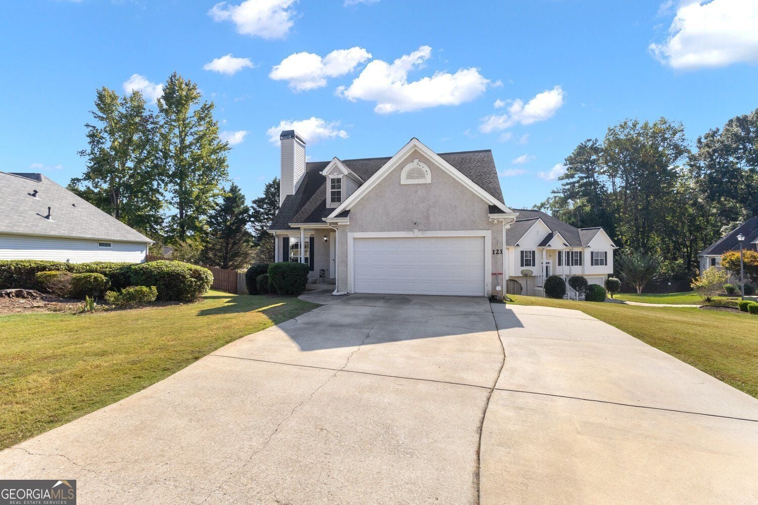 121 Kingsbrook Cir, Newnan, GA 30265