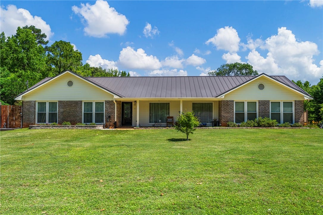 300 S Cedarbrook Dr, Auburn, AL 36830