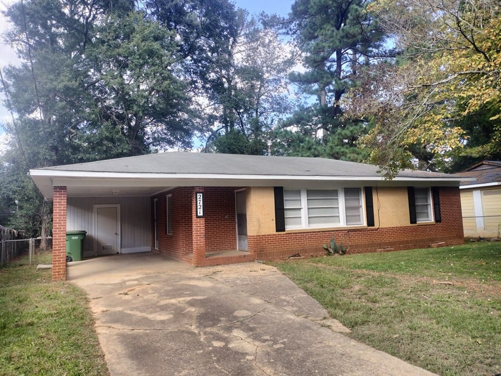 2721 Ladd Street, Columbus, GA, 31903, Large single carport, laundry room