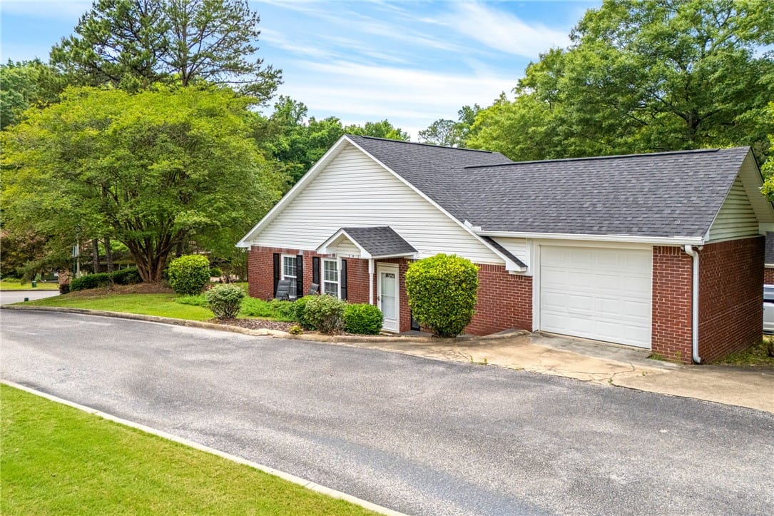 543 Homewood Dr, Auburn, AL 36849