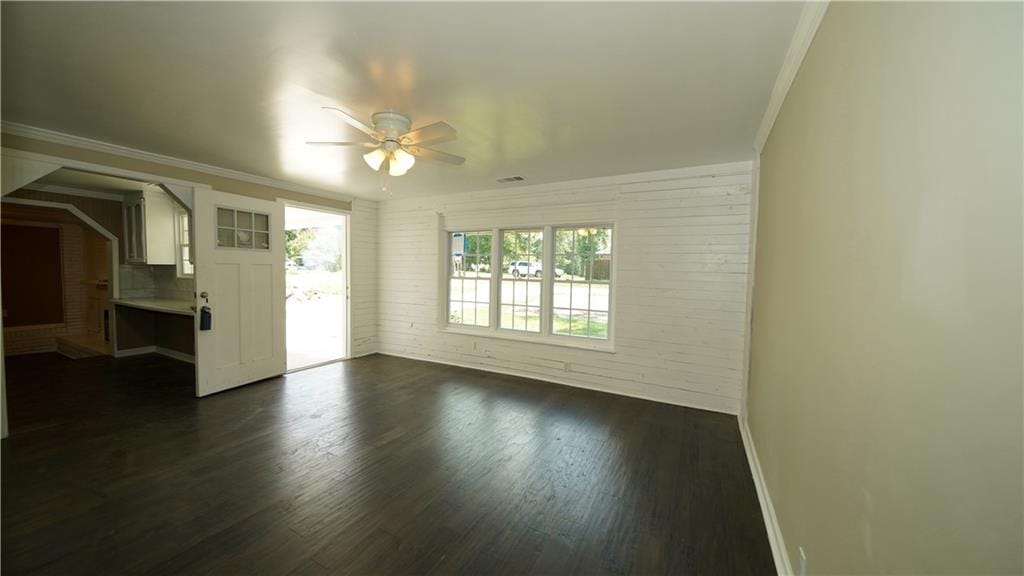 100 Lakeshore, Smiths Station, AL, 36877