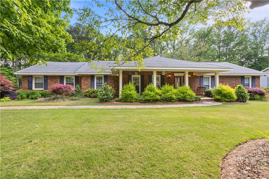 1700 INDIA, Opelika, AL, 36801