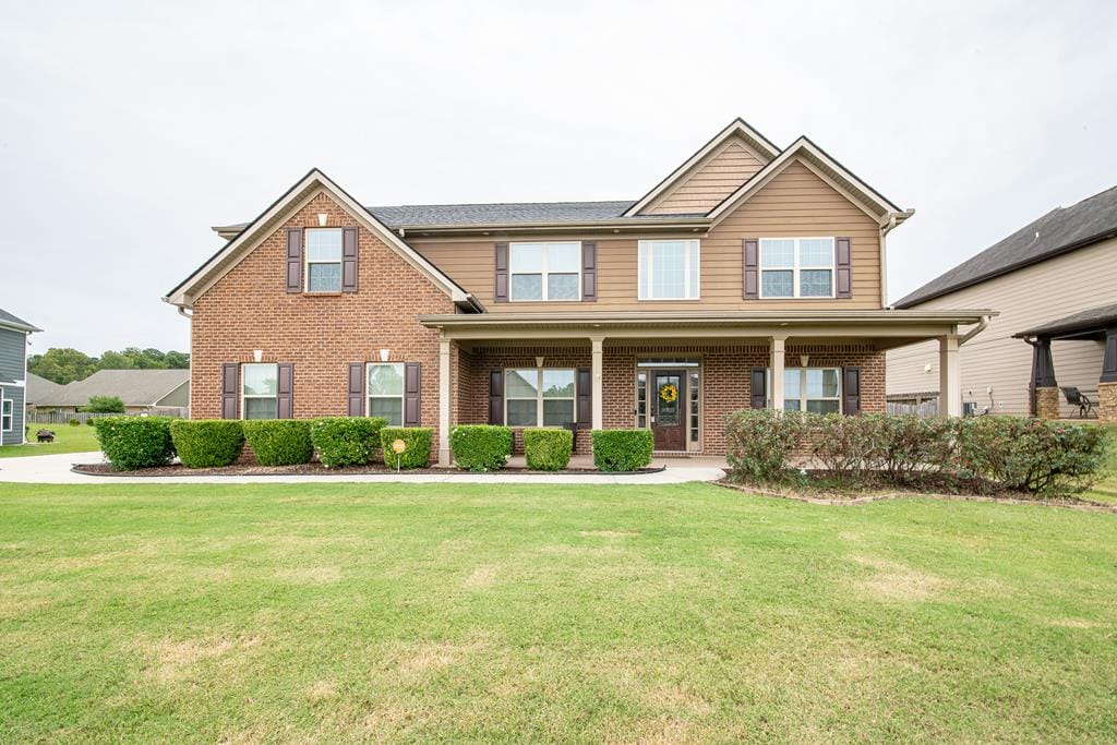 81 Holland Loop, Smiths Station, AL, 36877