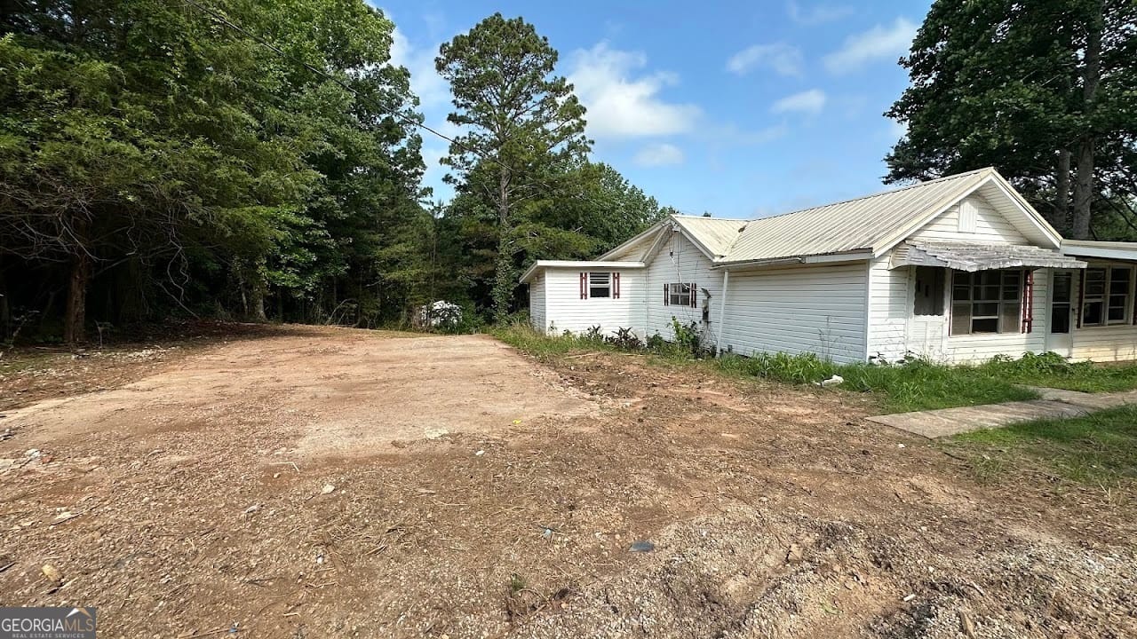 1565 Co Rd 61, Roanoke, AL 36274, USA