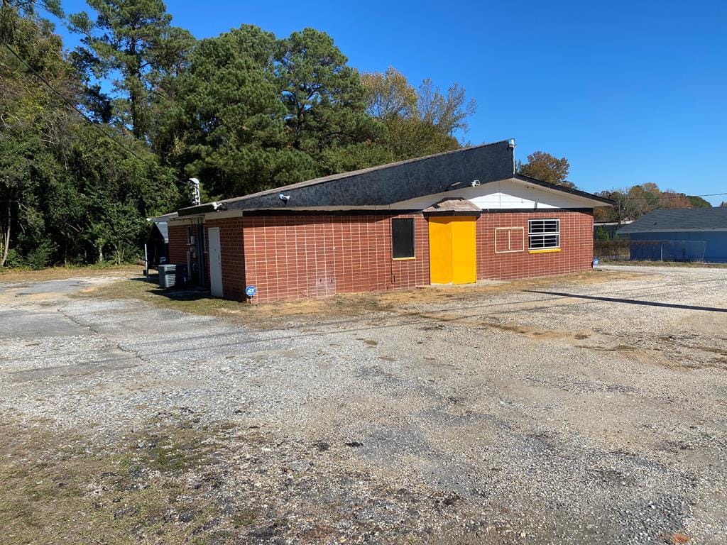 4319 Victory Dr, Columbus, GA 31903
