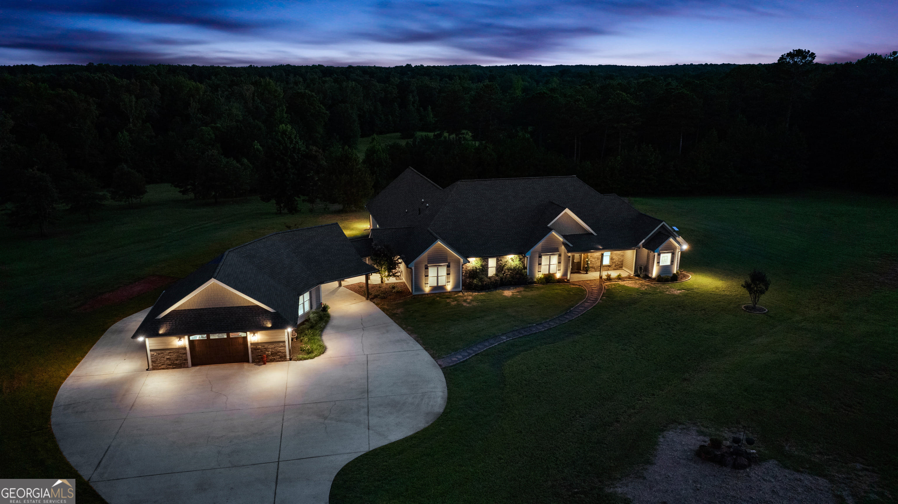 2175 Bear Creek Rd, Moreland, GA 30259