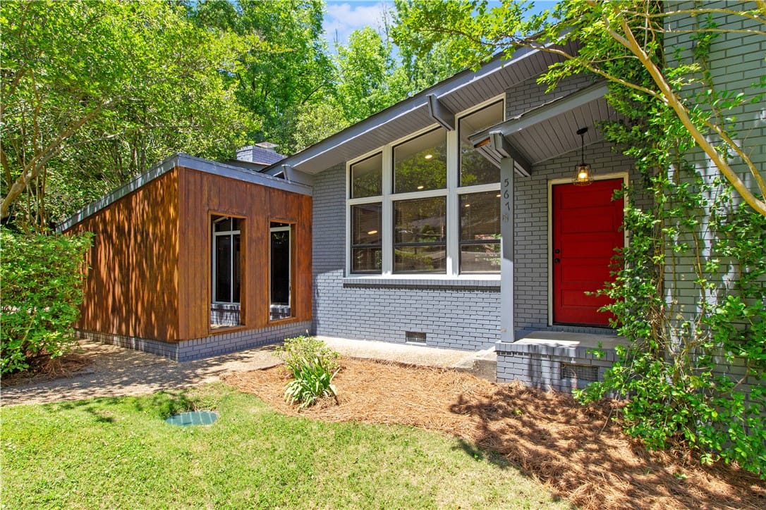 567 Moores Mill Rd, Auburn, AL 36830