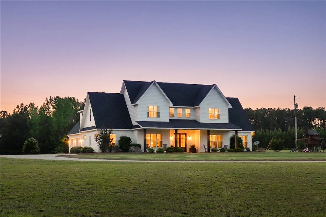 3154 Co Rd 54, Notasulga, AL 36866