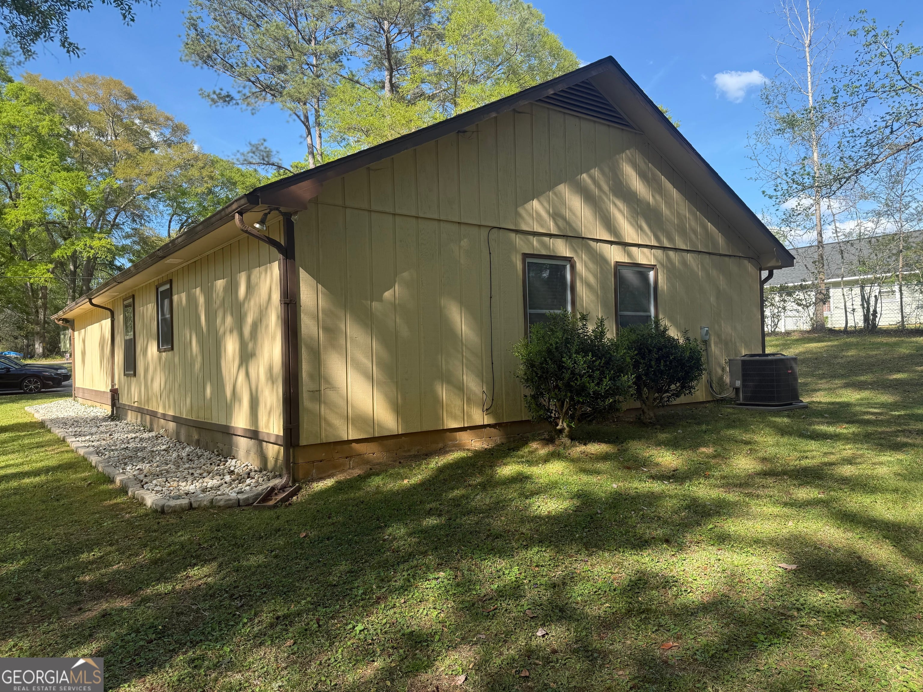 245 Teaver Rd, LaGrange, GA 30240