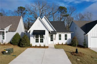 1085 WOODLAND, Opelika, AL, 36801